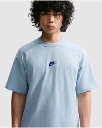 Nike - Nike Sportswear Premium Essentials T-Shirt