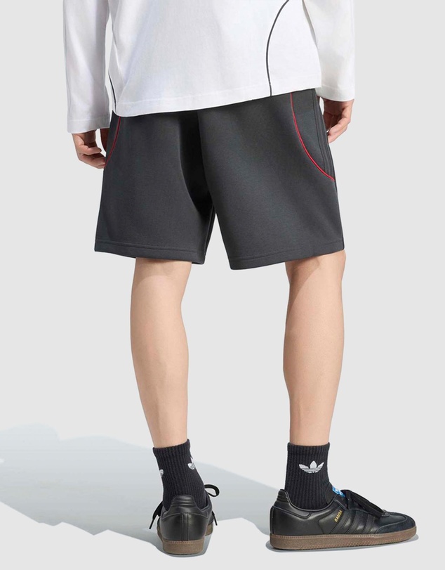 adidas Originals - Liverpool FC Spacer Teamgeist 26 Cutline Shorts