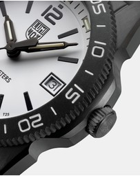 Luminox - Luminox Pacific Diver Ripple Diver Watch