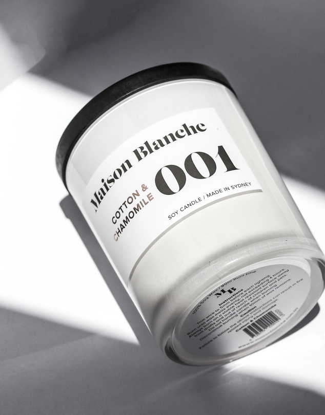 Maison Blanche - 001 Cotton & Chamomile - Large Candle