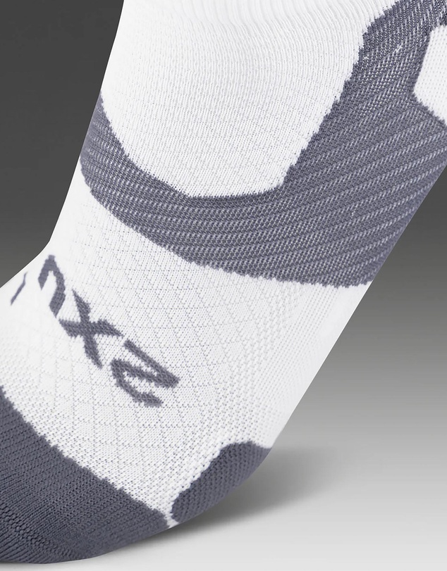 2XU - Vectr Light Cushion No Show Socks - Unisex