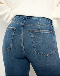 Good American - Good Icon Straight Jeans