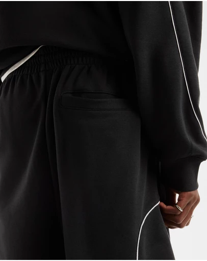 New Balance - 7in Trackside French Terry Shorts