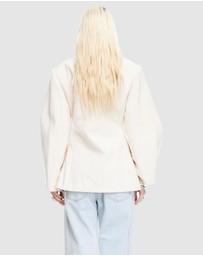 Lioness - Heart Shaped Coat - ICONIC EXCLUSIVE
