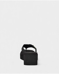 GUESS - Edany2 Wedge Sandals