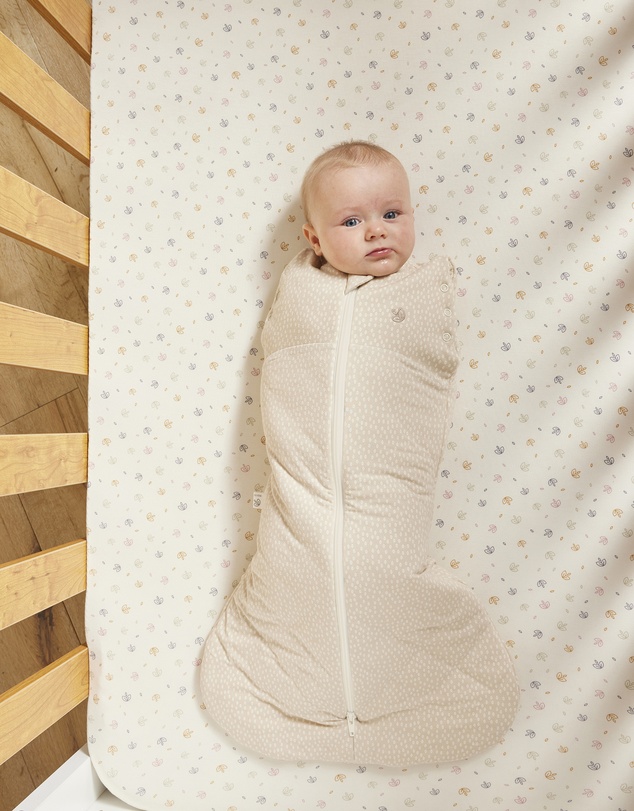 Grow Kindly - Swaddle Sleeping Bag in Oat Little Pod - 2.5 TOG