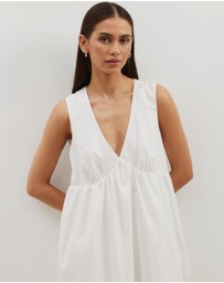 Atmos&Here - Louisa V-Neck Midi Dress