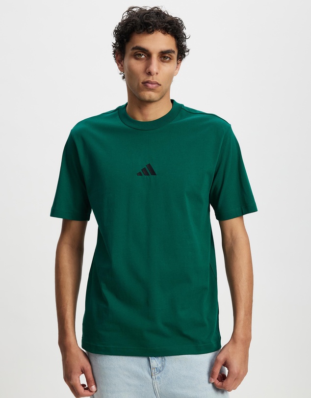 adidas Sportswear - Essentials Small Logo Single Jersey T-Shirt