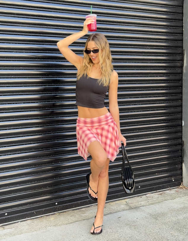 Dazie - Maddie Check Mesh Mini Skirt