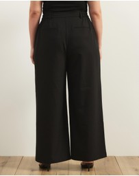 Atmos&Here Curvy - Agnes Pleated Tailored Pants