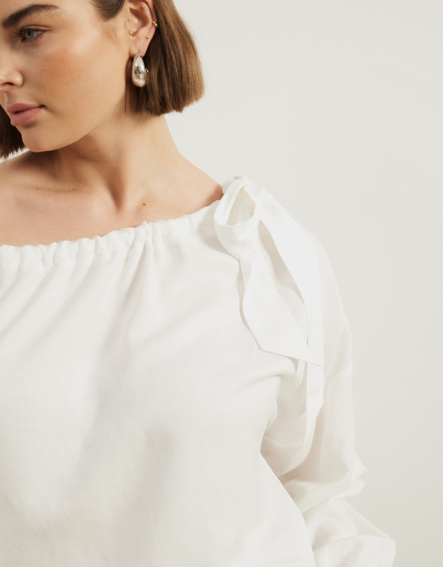 Atmos&Here Curvy - Scarlett Linen Off The Shoulder Top