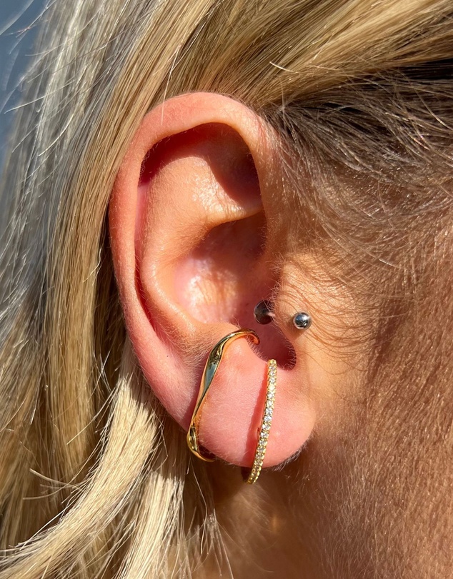 Izoa - Olsen Stud Earrings