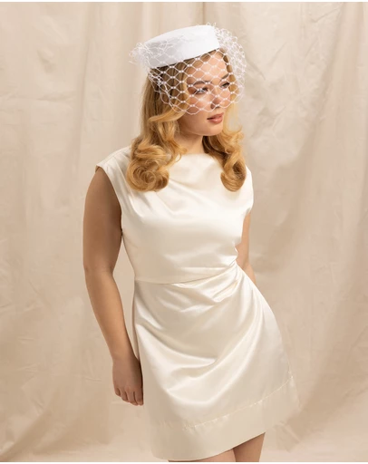 Morgan & Taylor - Zahra Pillbox Hat in White
