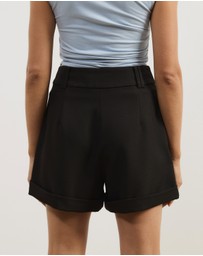 Atmos&Here - Sierra Tailored Cuff Shorts