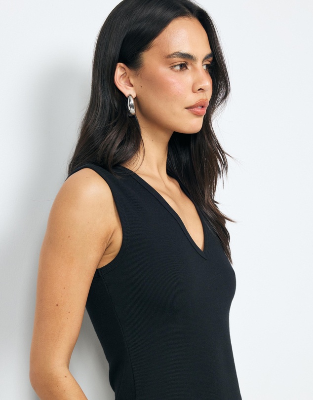 AERE - Cotton V Neck Tank