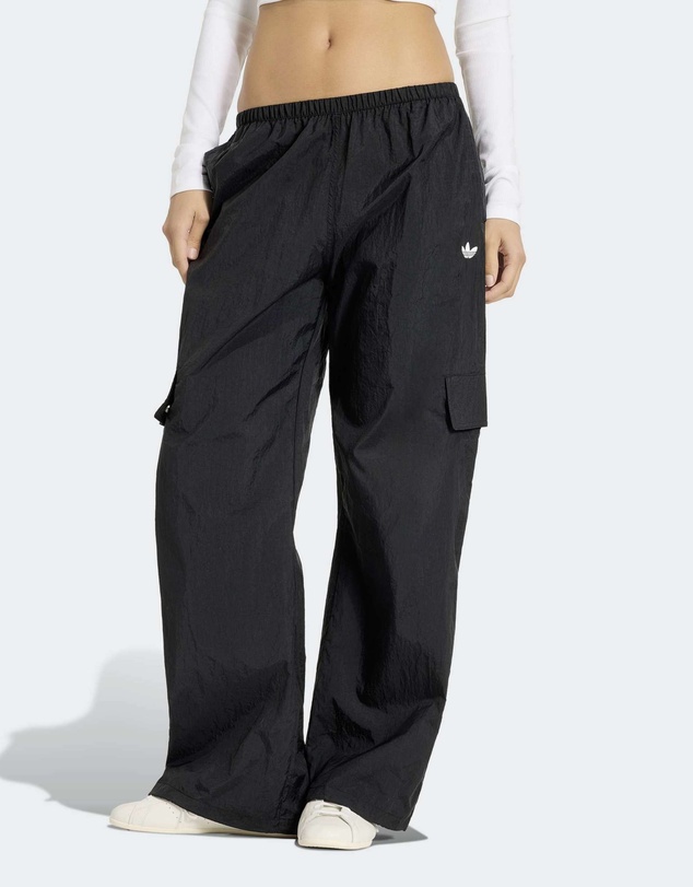 adidas Originals - ESSENTIALS WOVEN PANT Womens