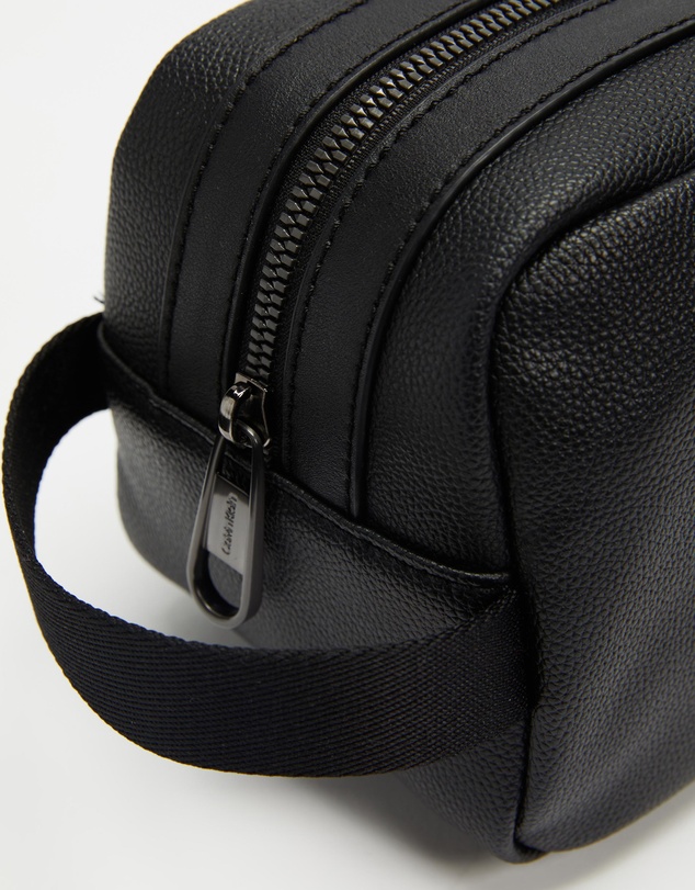 Calvin Klein - Warmth Washbag