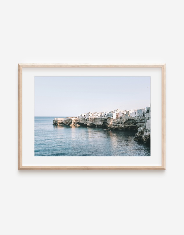 LEGGERA - Whitewashed Puglia Coastline Print