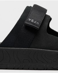 Veja - Arpoador Suede - Women's