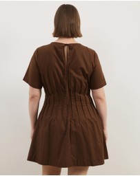 Atmos&Here Curvy - Maya Pleat Mini Dress
