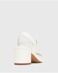 Zeroe - Wider Fit Rory Vegan Round Toe Sandals