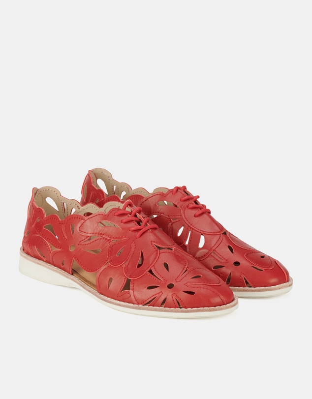 Rollie - Sidecut Applique Shoe