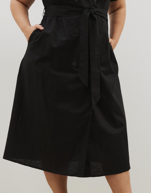 Atmos&Here Curvy - Dasha Scoop Neck Linen Blend Midi Dress
