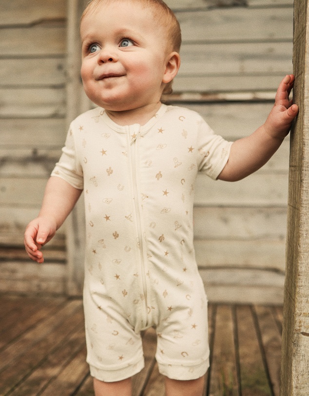Kynd Baby - Essential Short Sleeve Onesie in Country Pristine