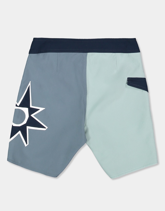 Volcom - Boys 8 to 16 St4R G4Zer Mod Boardshorts