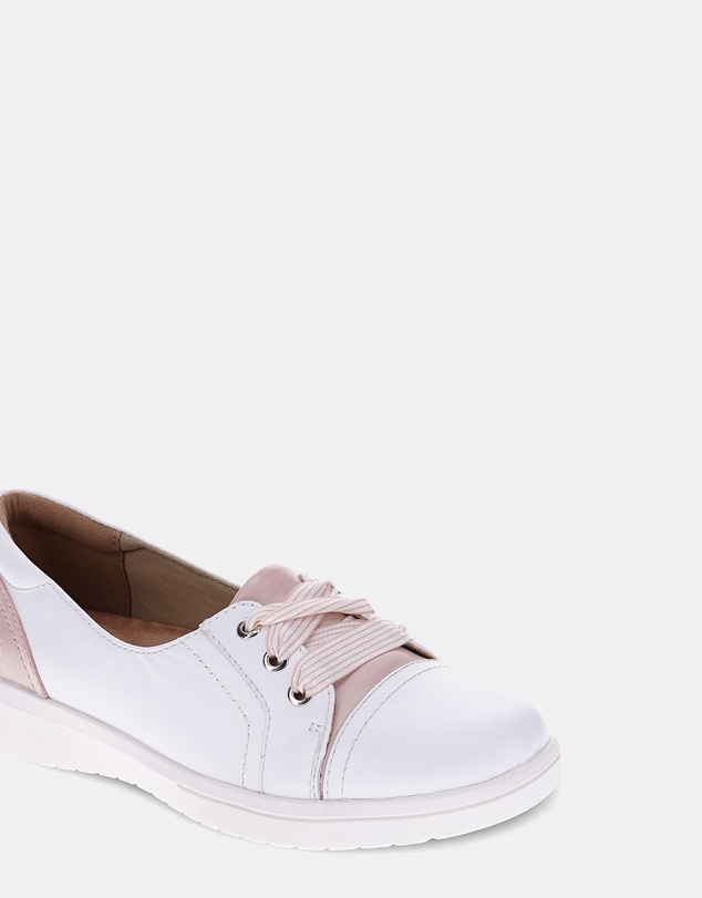 Mia Vita - Bridgette Slip-On Casual Sneaker - White/Blush