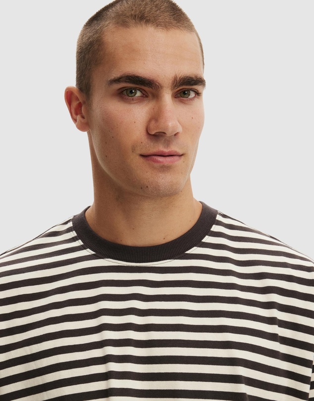 Cotton On - Cropped Fit T-Shirt