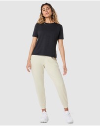 ASICS - Refined Texture Short Sleeved Top - Women's