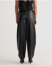 Decjuba - Natalie Polyurethane Barrel Pants
