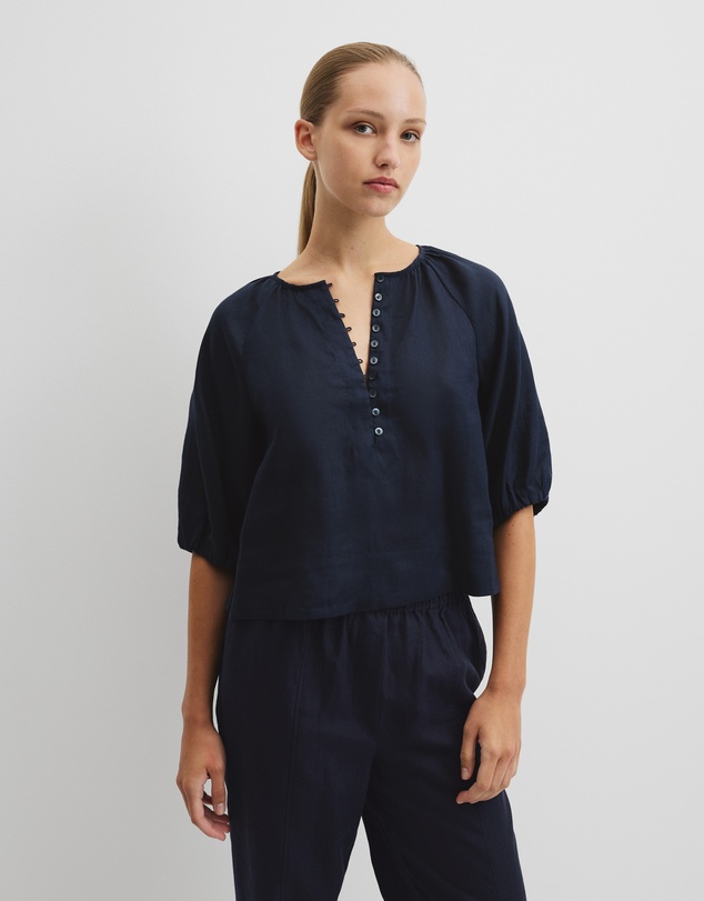 Country Road - Linen Gathered Linen Top