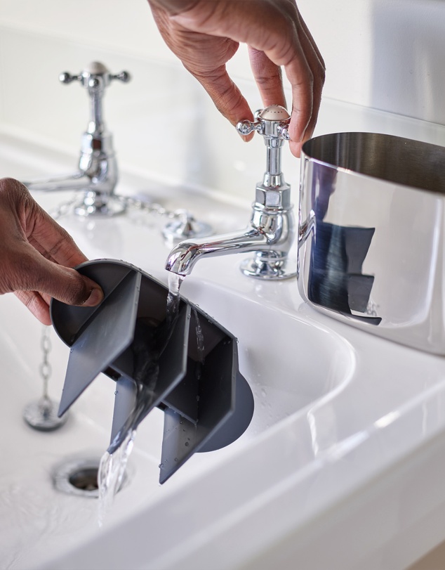 Joseph Joseph - EasyStore™ Luxe Large Stainless Steel Toothbrush Caddy