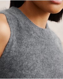 REISS - Mel Vest