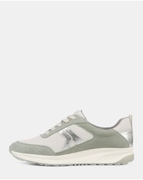Naturalizer - Shay Jogger Lace-Up Sneaker - White/Green