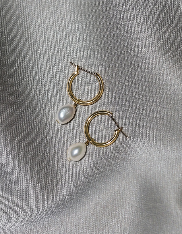 SAINT VALENTINE - Mini Keshi Pearl Hoops - Gold