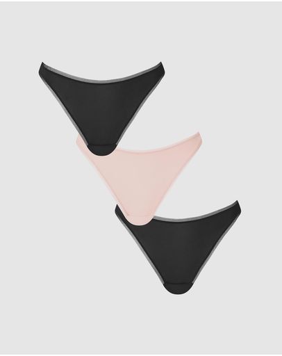 Black & Nude