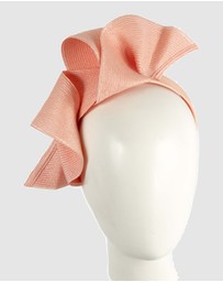 Max Alexander - Large Wavy Coral Racing Fascinator
