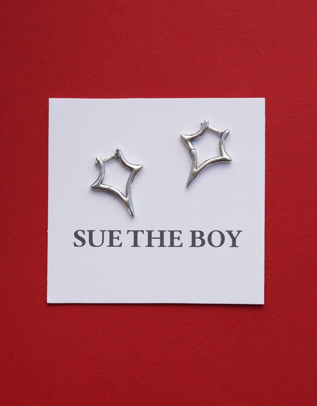 SUE THE BOY - Spire Huggie
