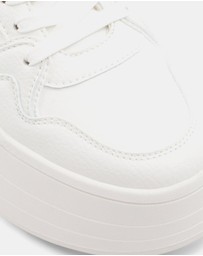 Call It Spring - Eviie Platform Sneakers