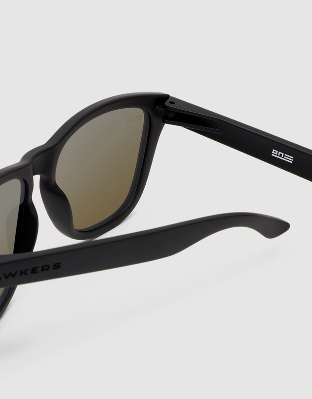 Hawkers Co - Polarized Carbon Black Sky ONE