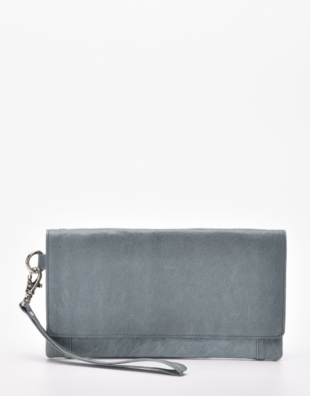 Cobb & Co - Wodonga Leather Wallet with Wristlet