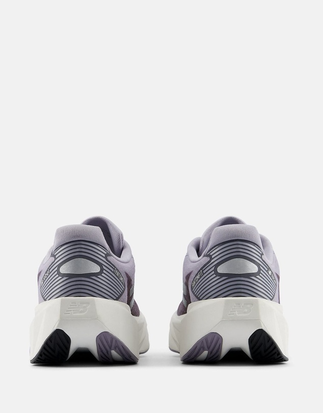 New Balance - FuelCell Rebel v5 (Wide Fit) - Women's