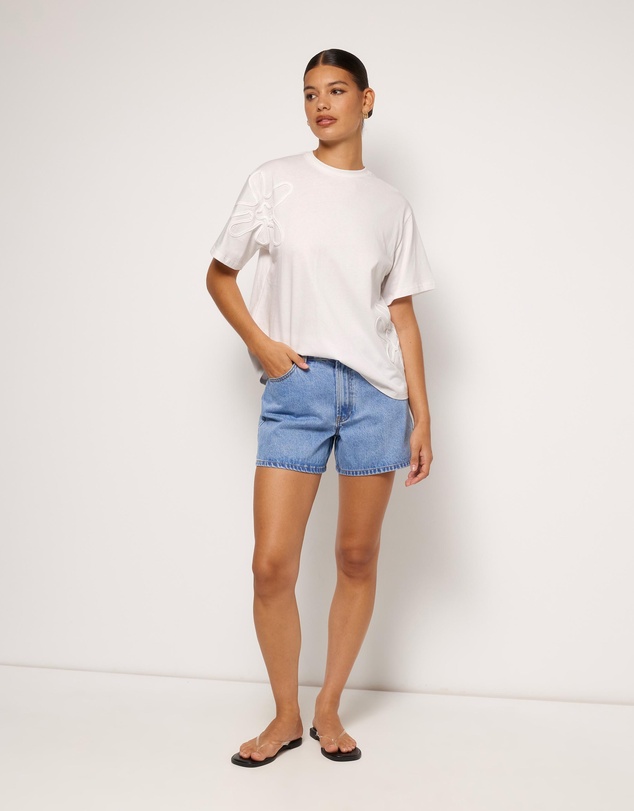 AERE - Tia Embroidered T-Shirt