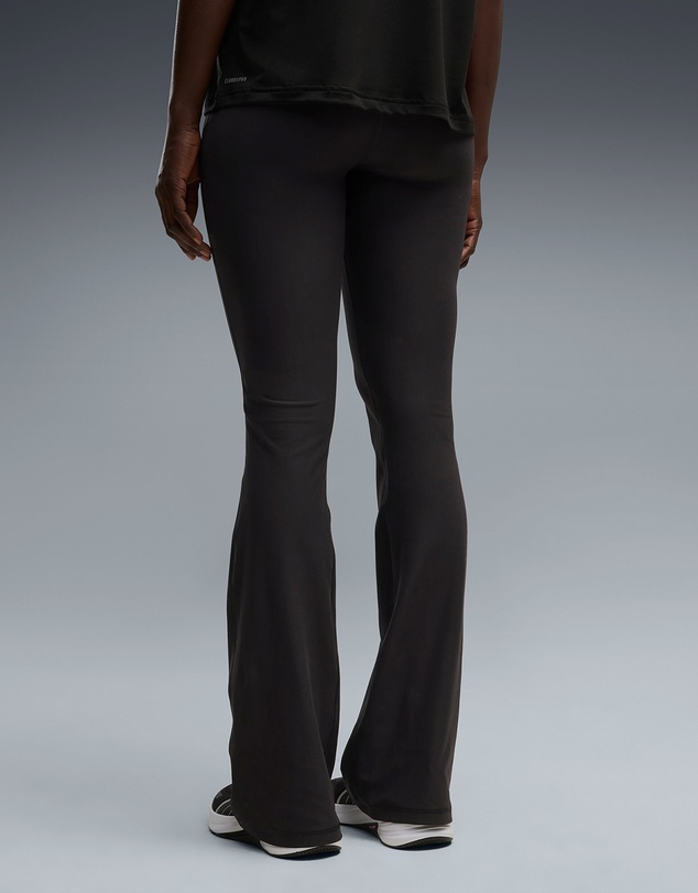 Puma - CLOUDSPUN High Waisted Flared Tights - Women