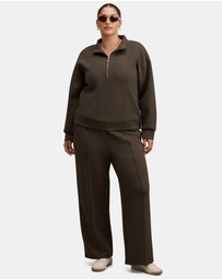 Forever New Curve - Heidi Curve Seam Detail Lounge Jumper