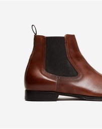 Calibre - Flynn Chelsea Boot Tan