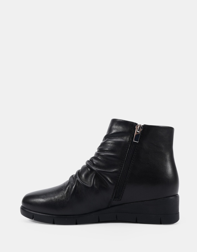 Clarks - Jaxie Black